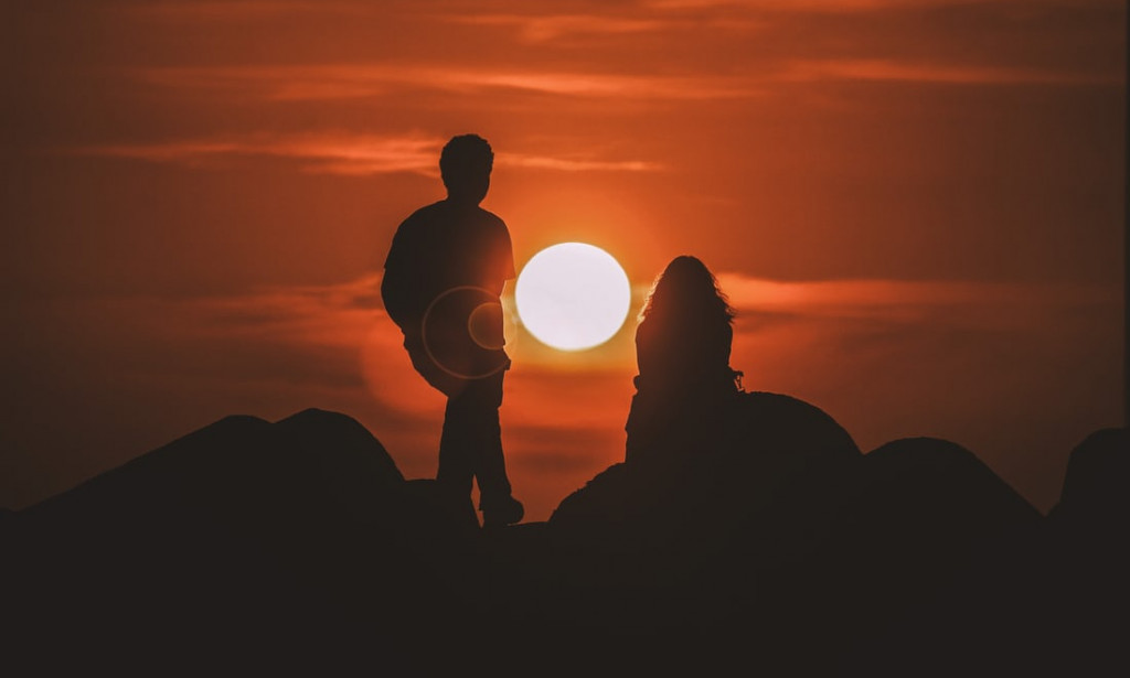 A short true story/poem of lovers that kept going dispite the distance that was between them