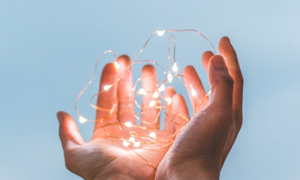 HOW TO ACQUIRE  KNOWLEDGE