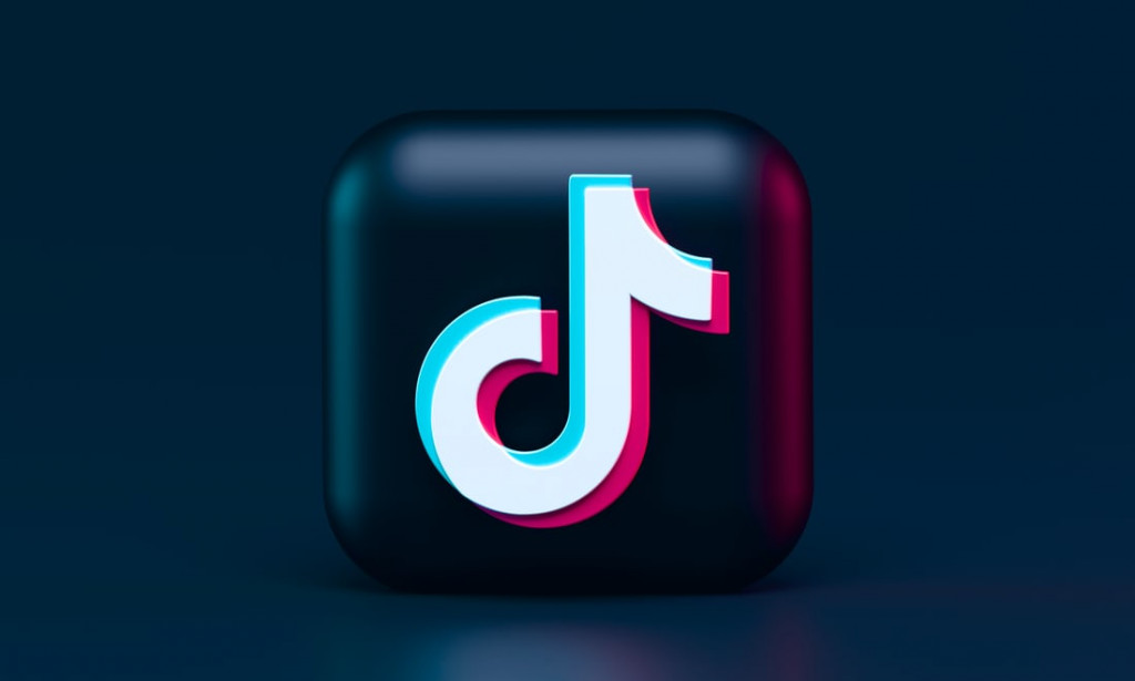 Tiktok vs Youtube