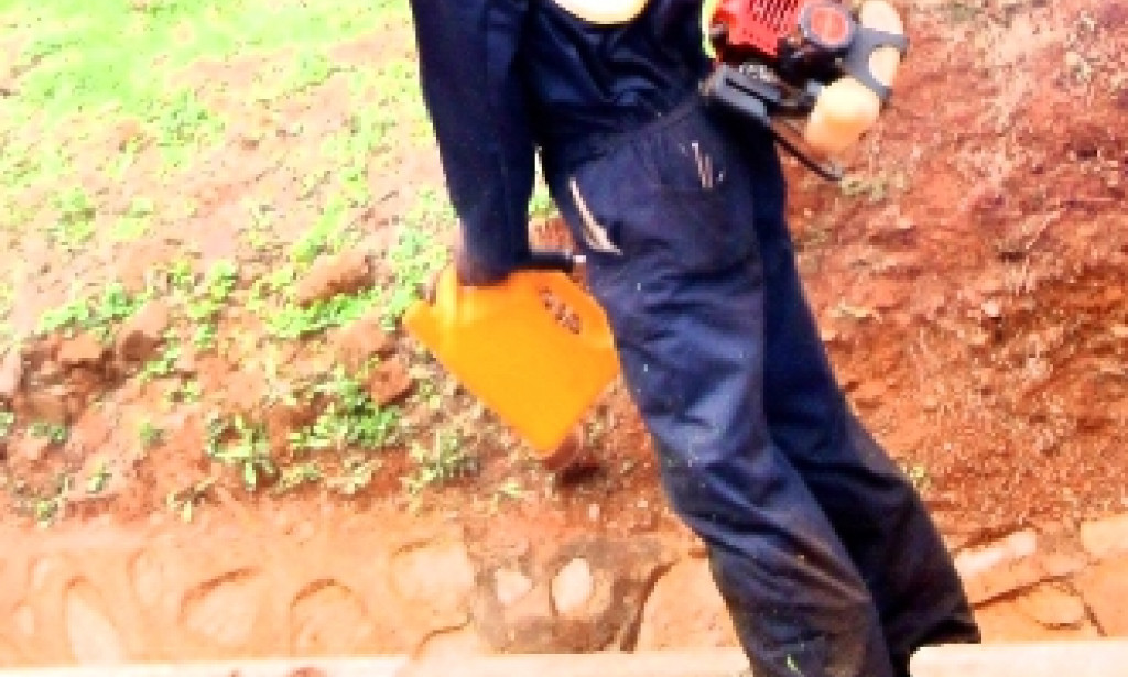 School dropout earning big from compound slashing and designing