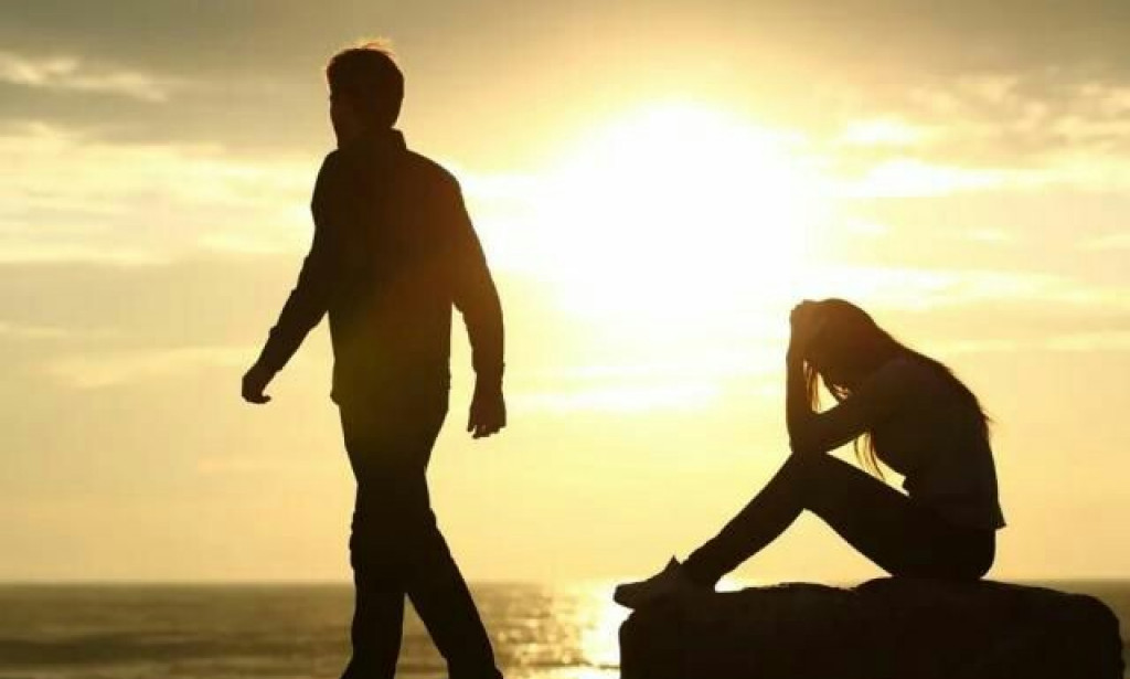 Top 4 Signs You Were Never in Love