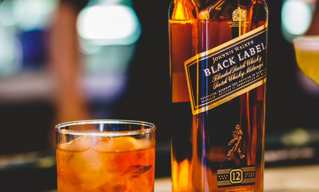 ALCOHOL DOES'NT MAKE YOU A BIG BOY BE WISE!!!