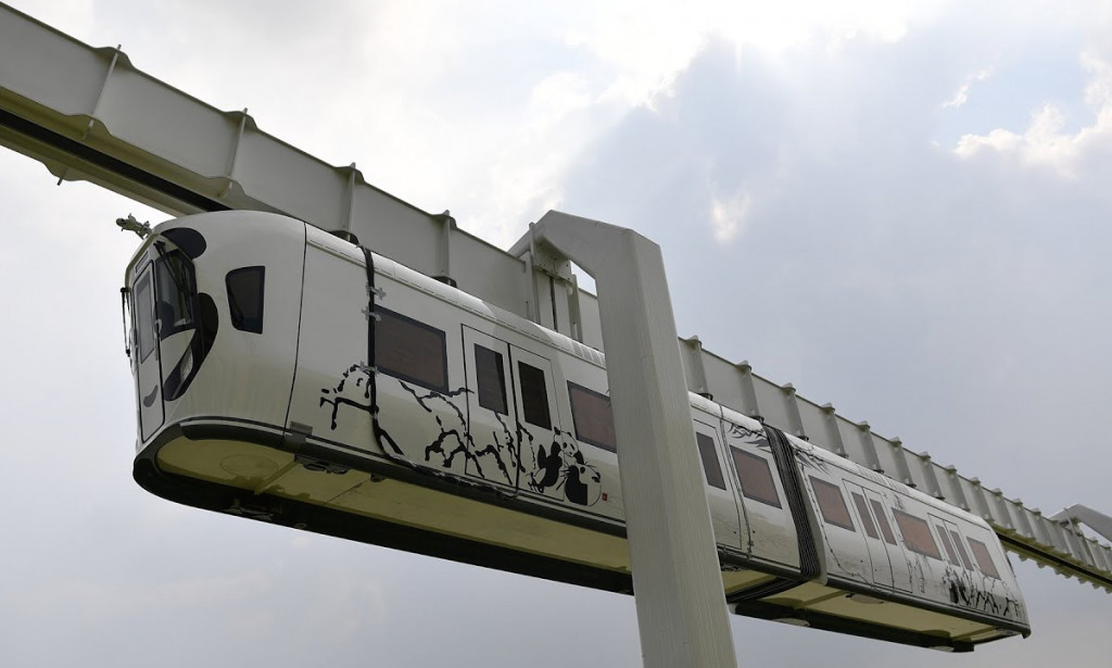 Can Africa ever get to this level? See air railway built by China drives it self without a pilot.