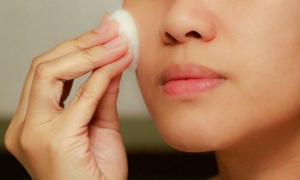 Benefit of using onion on the face