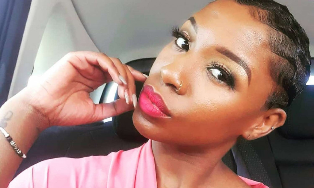 Popular Actress Found dead At her Residence.