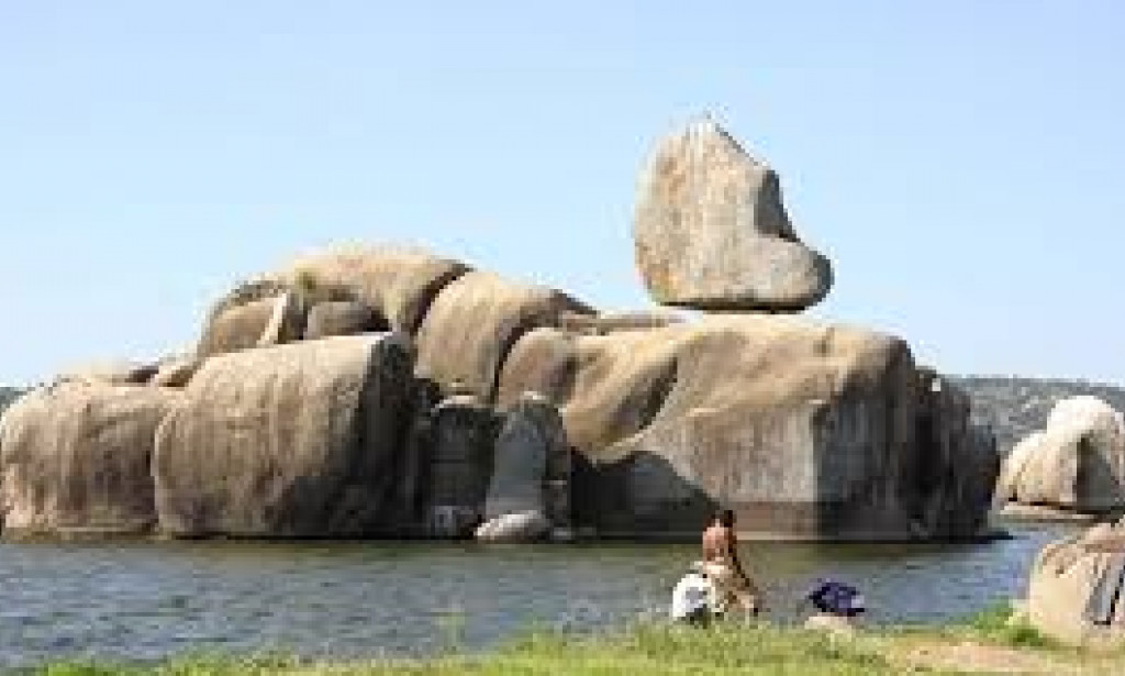 HISTORY OF MWANAMALUNDI IN EASTERN AFRICA