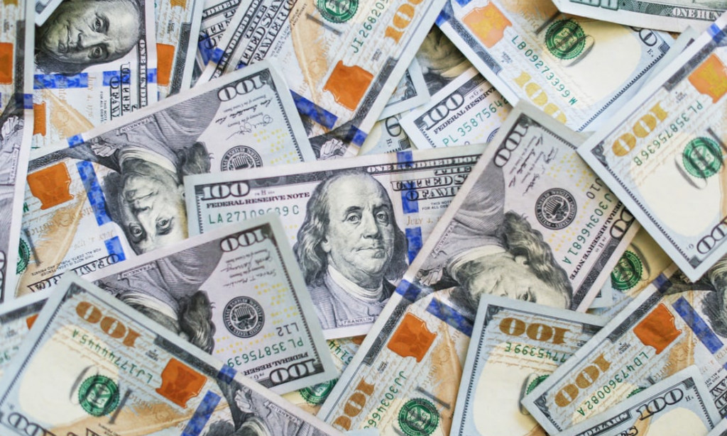 Naira now #670 to Dollar