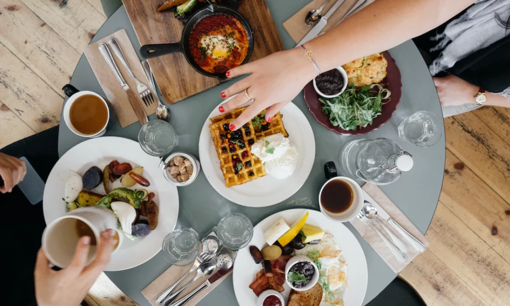 How to cook adobo (pinoy food)