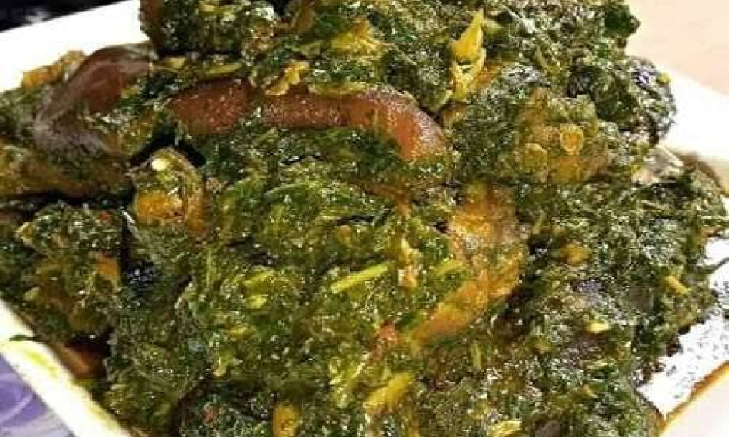HOW TO PREPARED AFANG SOUP,  (Nigeria delicacy, Calabar most valuable food💪)