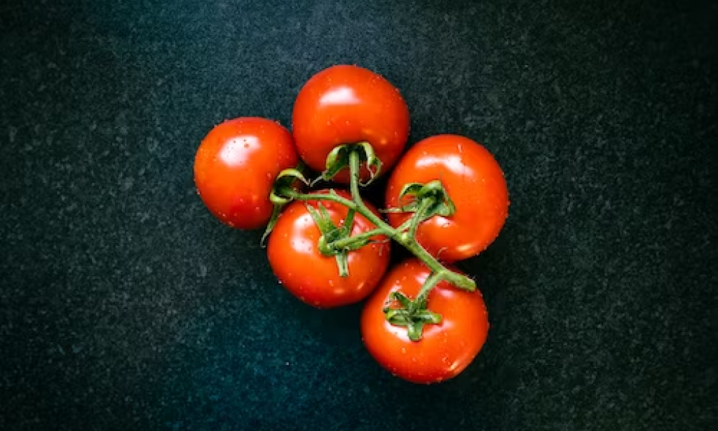 9 HEALTHY BENEFITS OF TOMATOES.