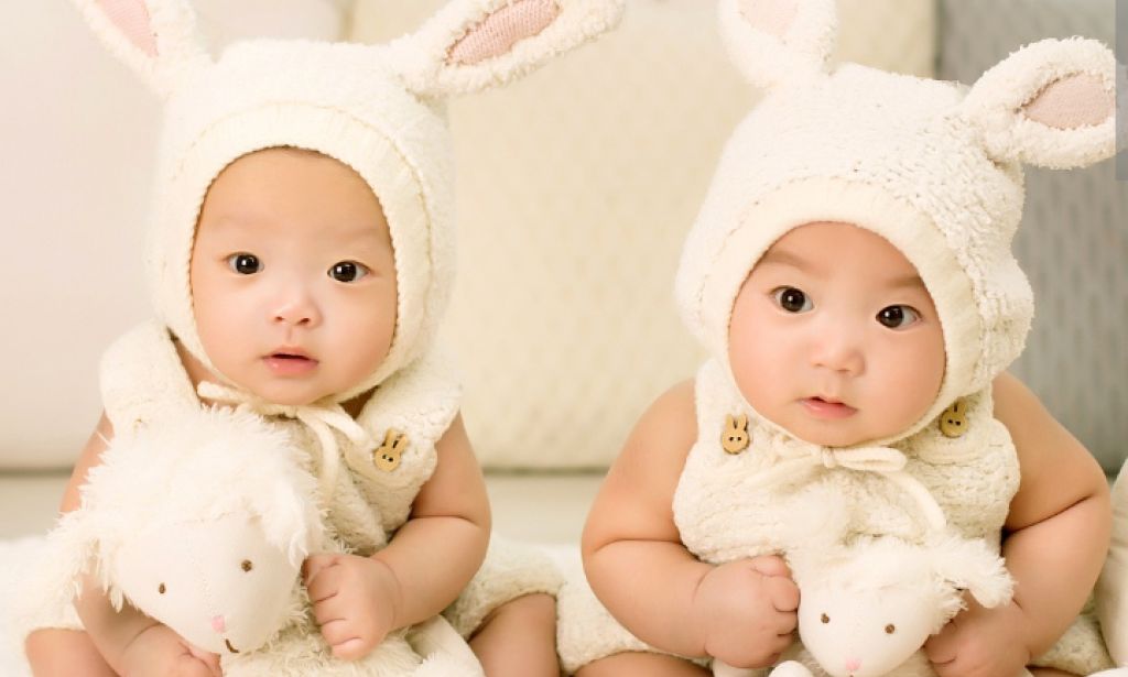 5 Foods That Boost Your Odds of Having Twins: Unveiling Nature's Secrets