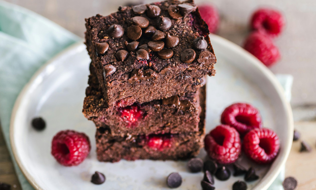 Ultimate Fudgy Brownies: A Chocolate Lover's Dream"
