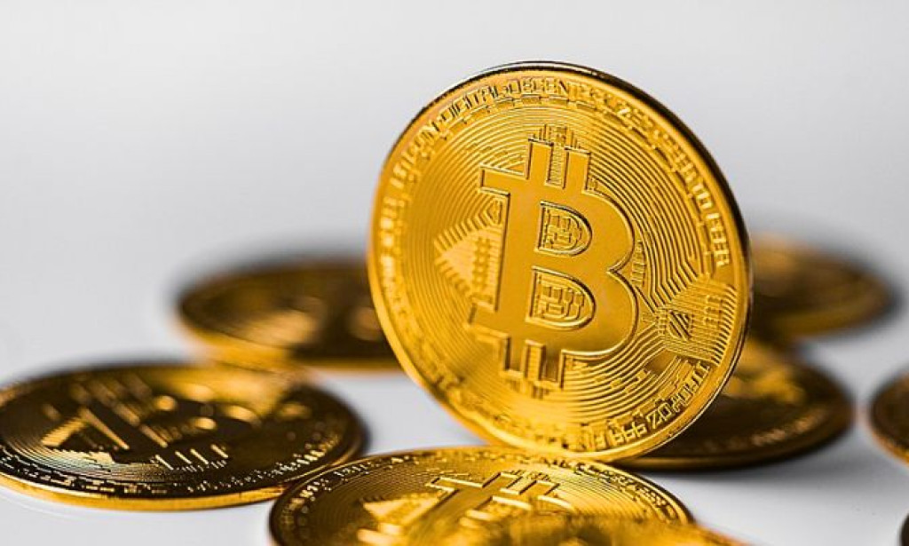 Crypto Market Lost More than $1 Trillion Because of Global Economic Concerns.