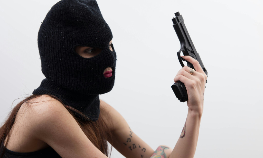 19-Year-Old Killed in Armed Robbery at Family Home in Delft