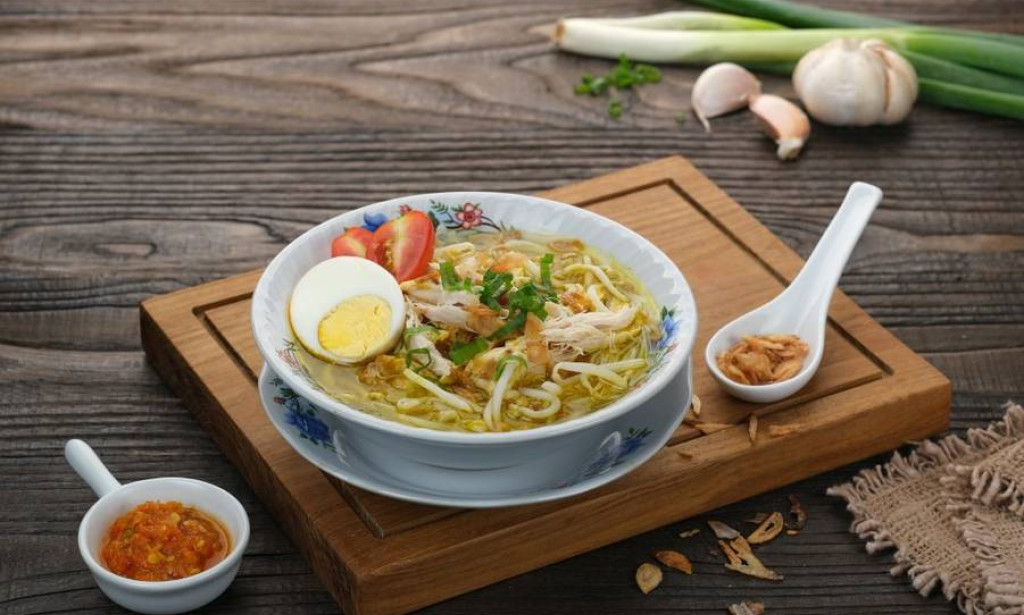 Soto Pacitan: A Hearty Chicken Soup from East Java That Will Warm Your Soul
