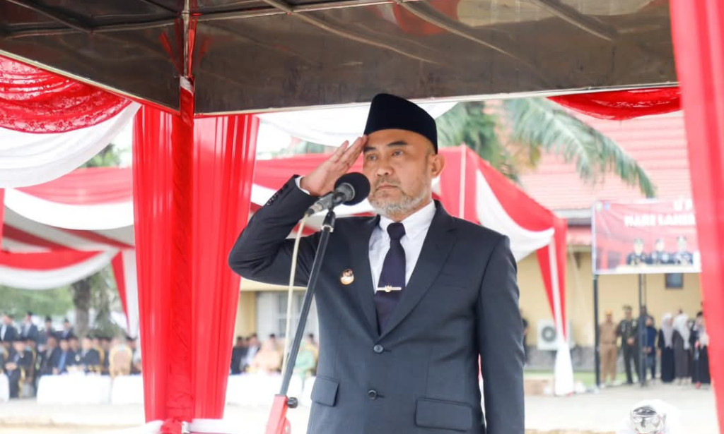 BUNGO REGENCY GOVERNMENT PREPARES SPARE AREAS FOR PEOPLE'S GOLD MINING, MAKING LEGAL AND ENVIRONMENTALLY FRIENDLY MINING ACHIEVEMENT