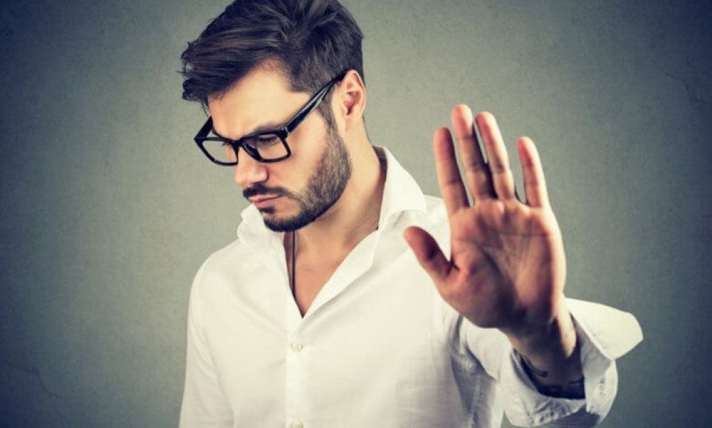 Earn Money by Saying “Yes” to Everything for a Day 🙆‍♂️💵