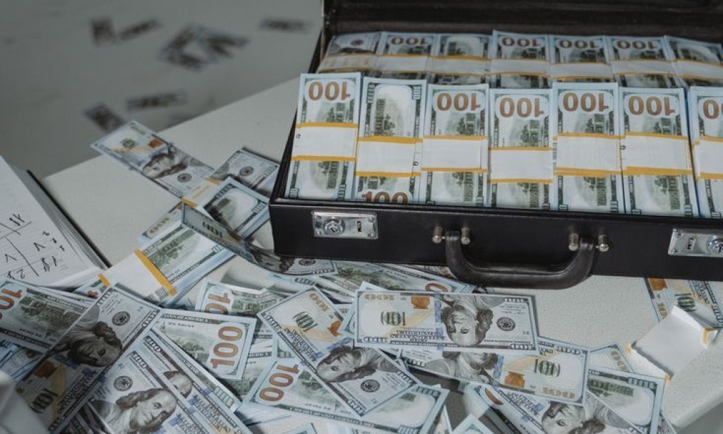 Make Money Online: 7 Easy Passive Income Ideas for 2025 💸