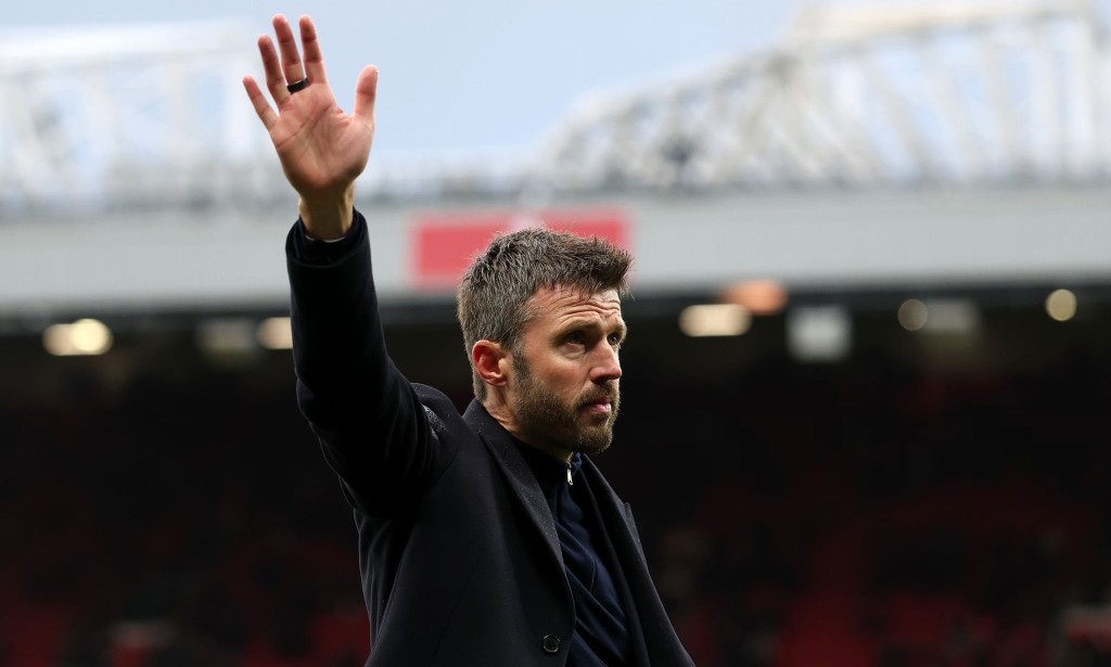 English Football Roundup: Manchester United Back Carrick as Fleetwood Eliminate Arsenal